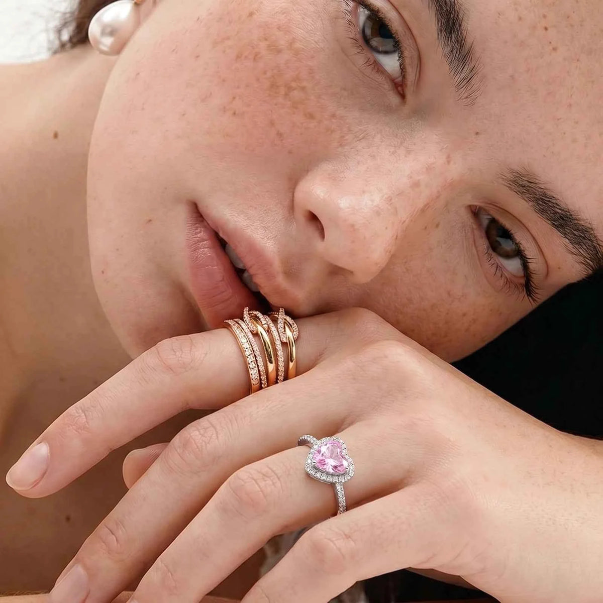 Vraeva Sweetheart Pink Ring with a pink heart-shaped gemstone